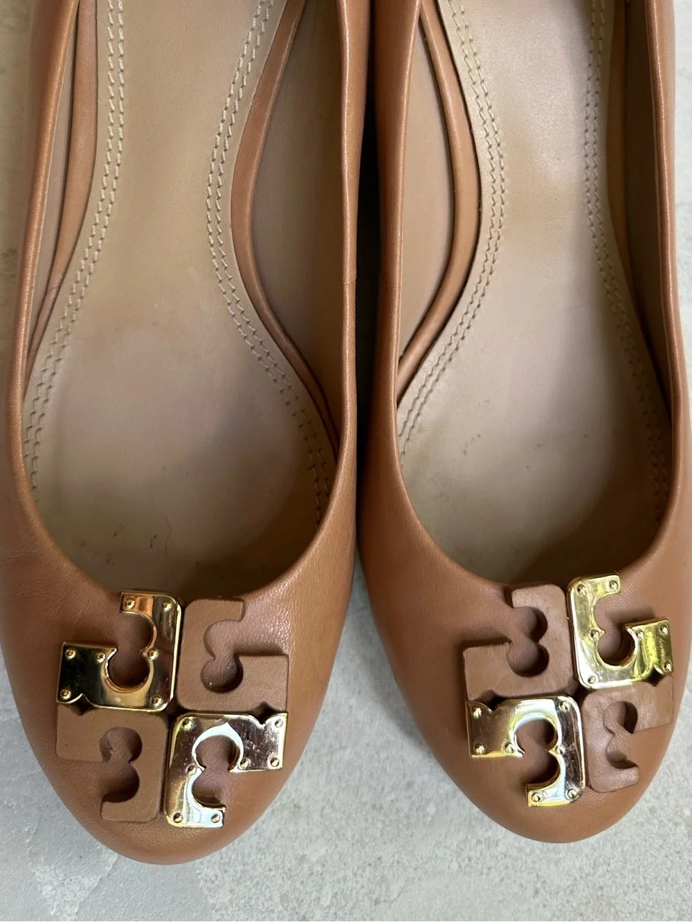 Tory Burch Brown Leather Lowell Wedge Pumps | Size 8